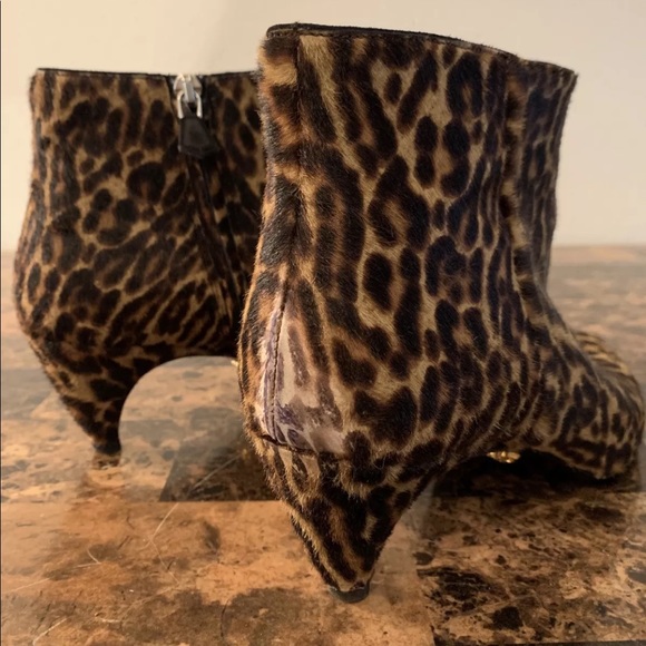 Prada Women's Brown Leopard Print Calf Hair Fur Bo - Picture 2 of 6